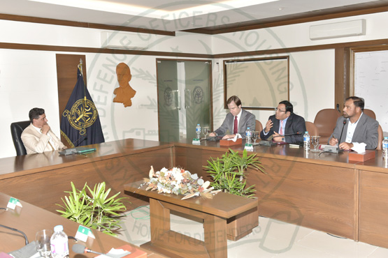 MD SIEMENS CALLS ON ADMINISTRATOR DHA